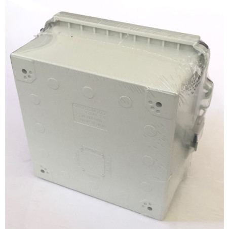 Plastic Enclosure with Hinge Lock